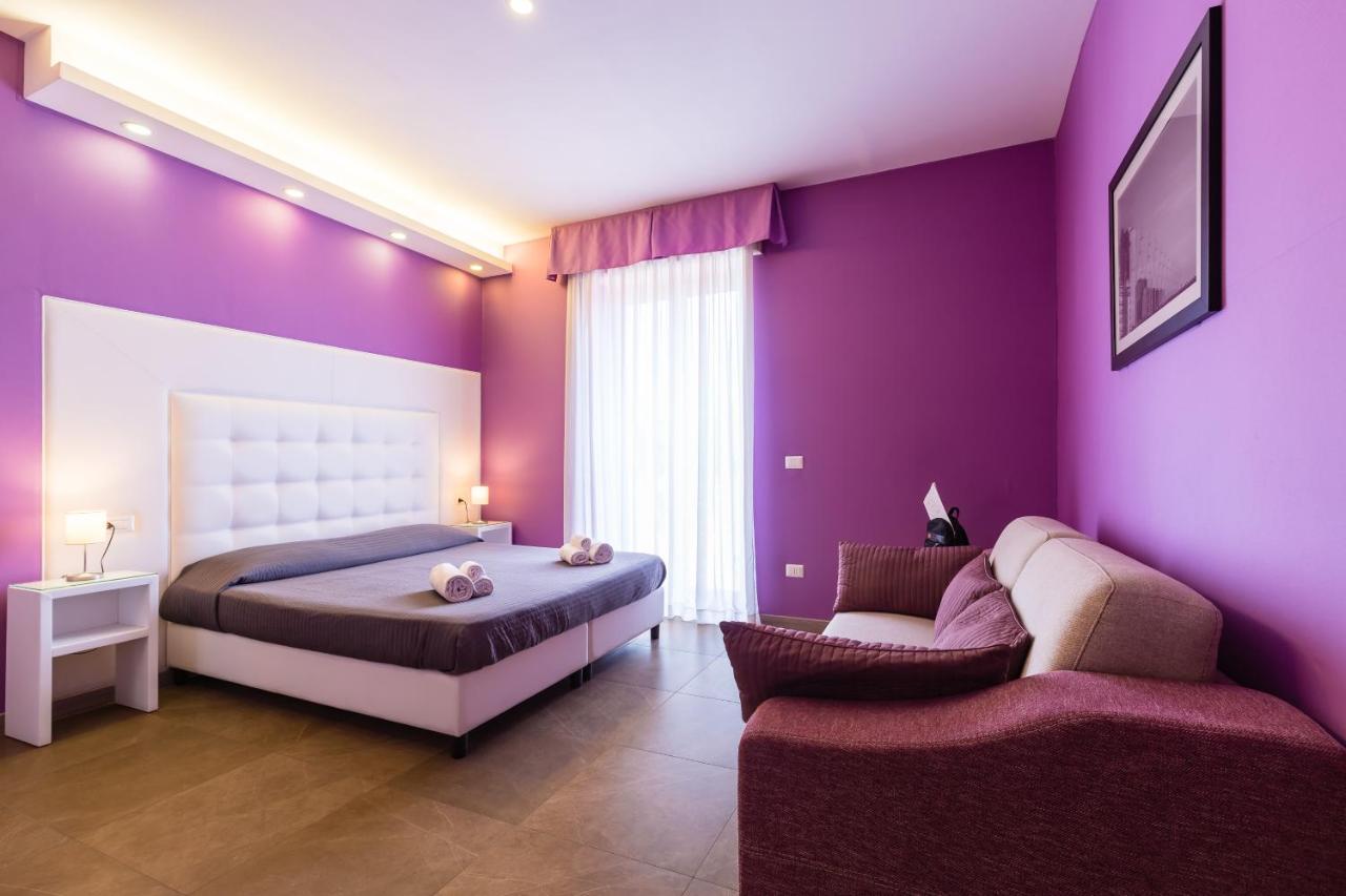 Bh Napoli Railway Hotel Екстериор снимка