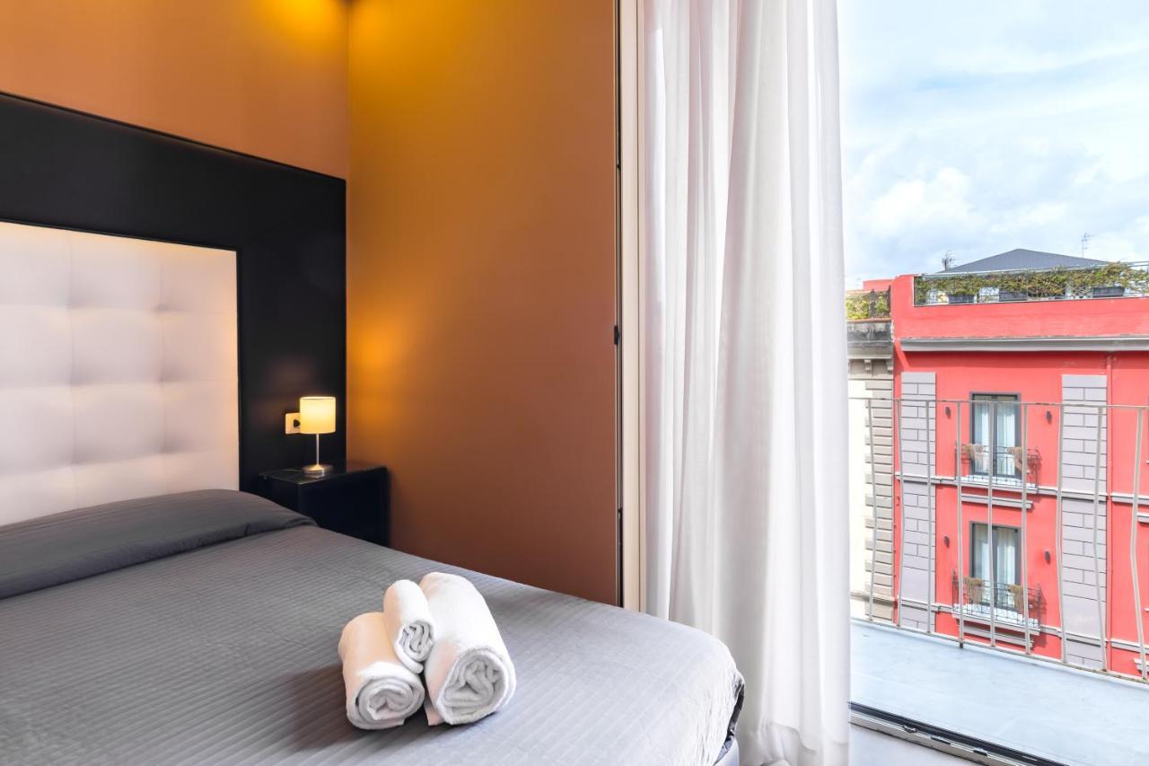 Bh Napoli Railway Hotel Екстериор снимка