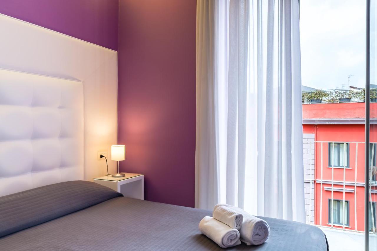 Bh Napoli Railway Hotel Екстериор снимка